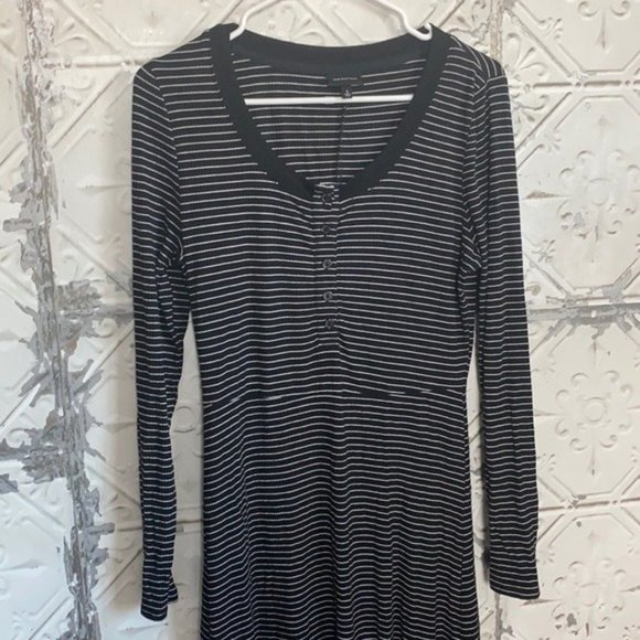 Dresses & Skirts - Who what wear striped stretchy long sleeved midi dress